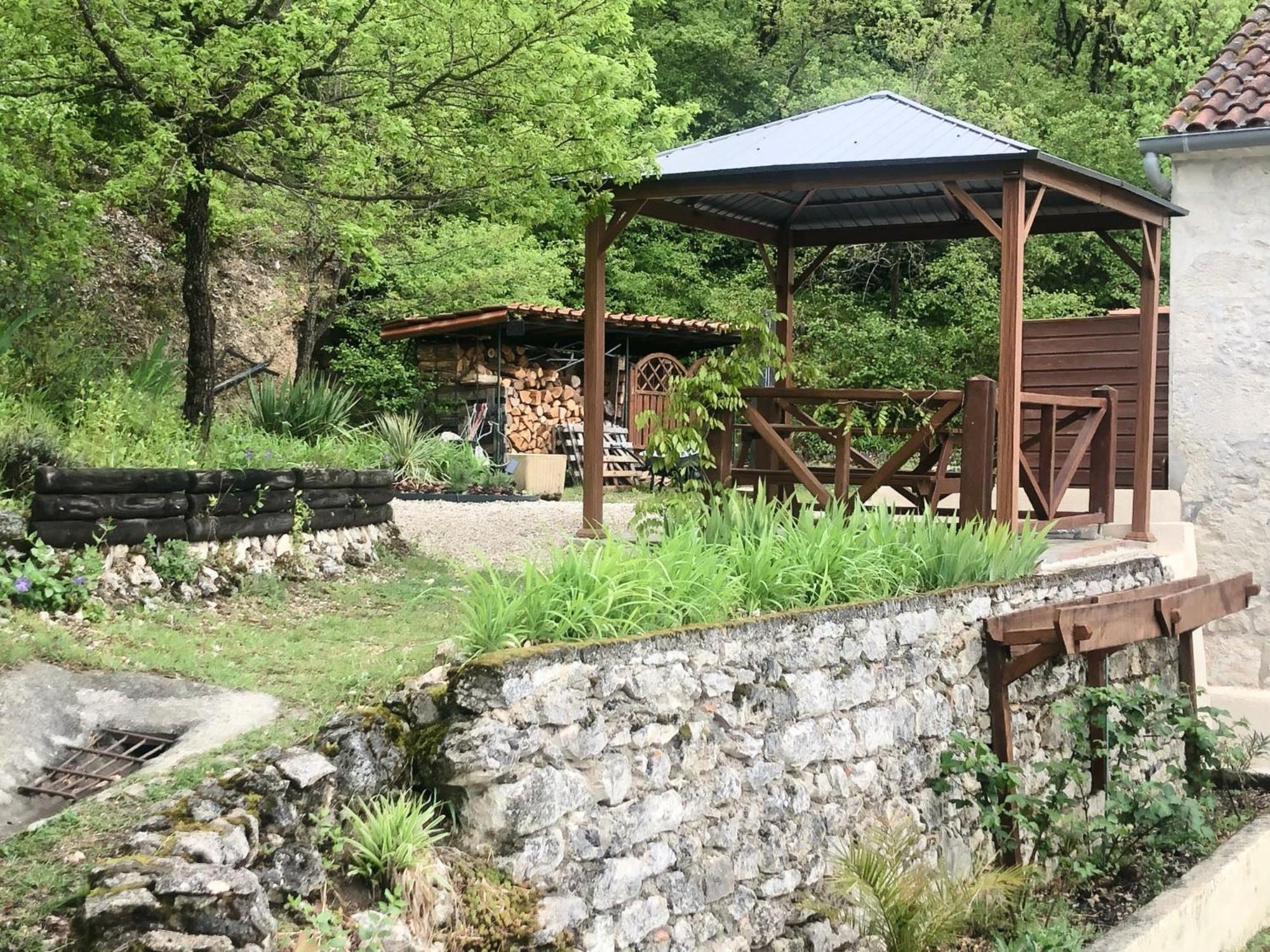 D'Est En Ouest Villa Montcuq Luaran gambar